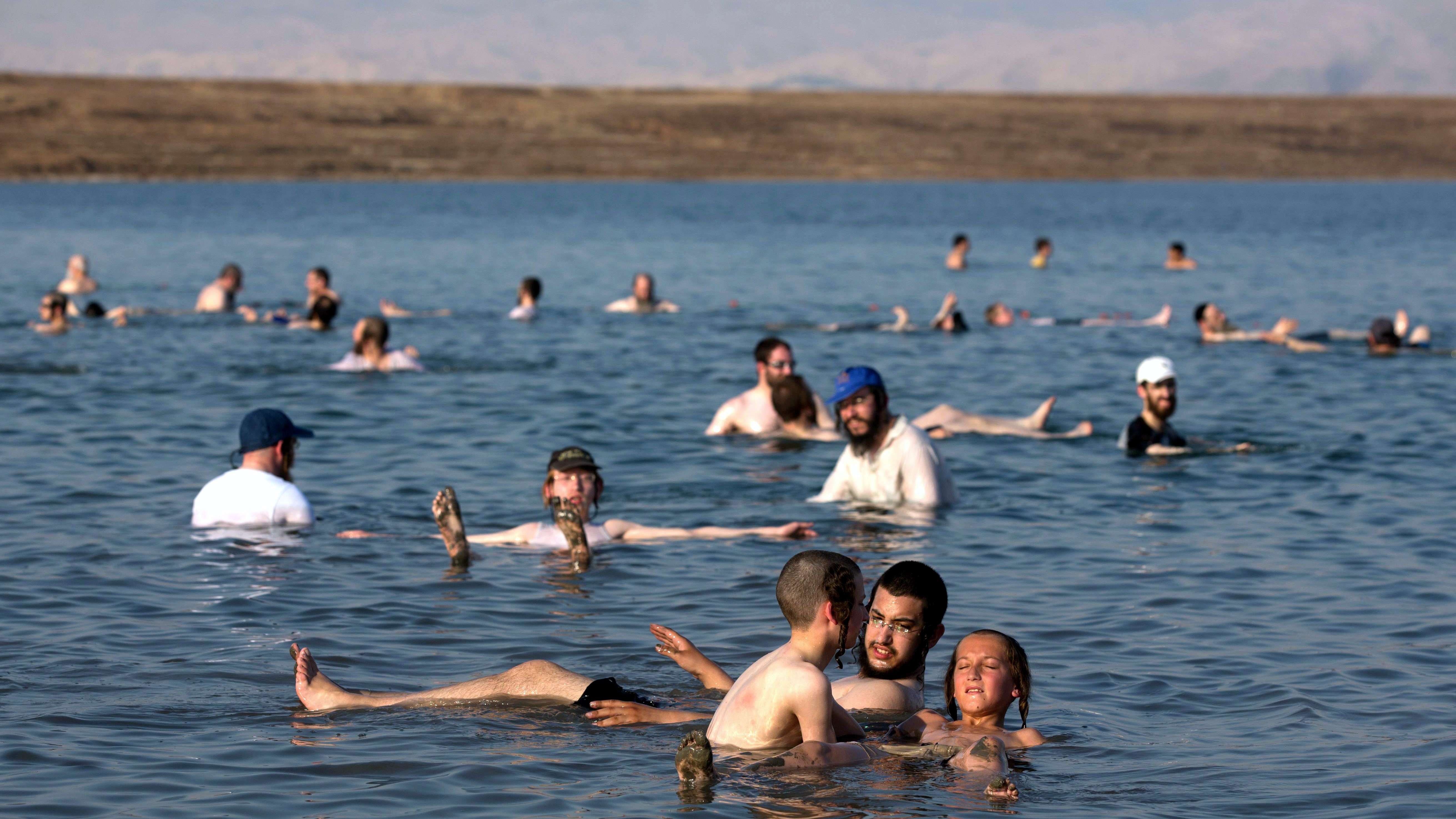 Plávanie v Mŕtvom mori,
